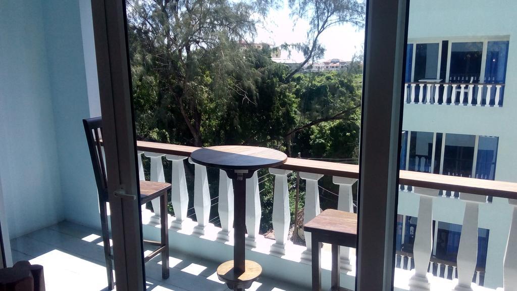 Bamburi Beach Studio Apartment B41 Экстерьер фото